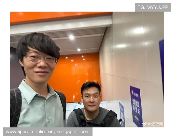 世界冠军乘地铁被偶遇——平凡中的非凡瞬间