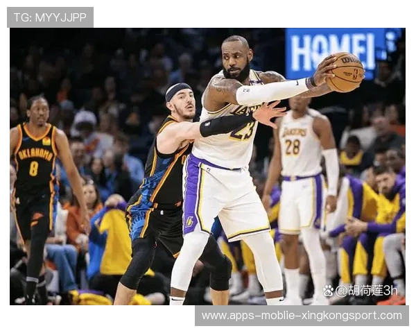 詹姆斯精准分球,湖人阵地打出秩序
