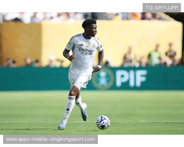 皇马基于中场控制创造机会,楚阿梅尼稳扎稳打 皇马基于中场控制创造机会,楚阿梅尼稳扎稳打